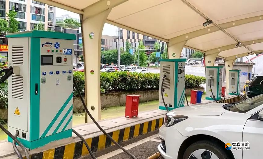 電動汽車充電樁與民用建筑之間的安全距離：為何重要？如何規(guī)范？